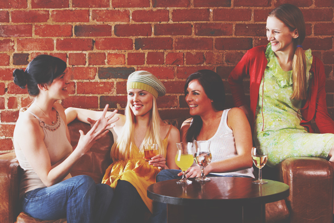 12星座【お世辞上手】ランキング　天秤座はあいさつ代わりにお世辞をさらり