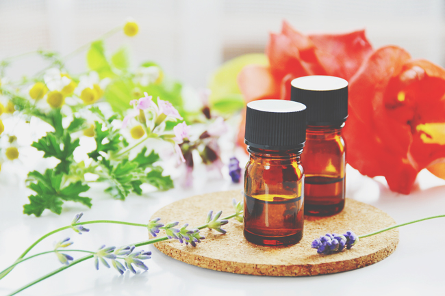 幸せ体質になれる【アロマ占い】誕生日×性格で導く癒やしのアロマはどれ？