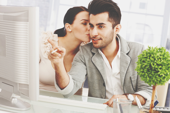 恋の切り札テクニック4選　好きな人には偶然を装って距離を縮めて