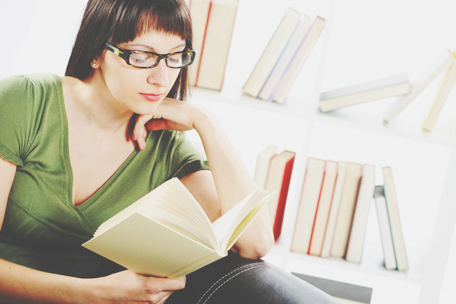 【厄払い風水】収入が上がらない人は「本棚の整理」で停滞した仕事運＆金運をリセット！