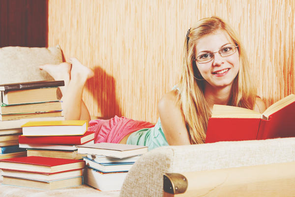 12星座【コレクション】あるある　牡牛座はお菓子の缶、山羊座は膨大な本！