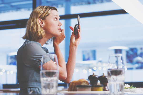 12星座【夏嫌い】ランキング　天秤座は汗でメイクが崩れるのに我慢ならない！