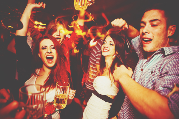 12星座【ビアガーデン】あるある　乙女座は酔っぱらいの介抱、蠍座は性格が豹変！