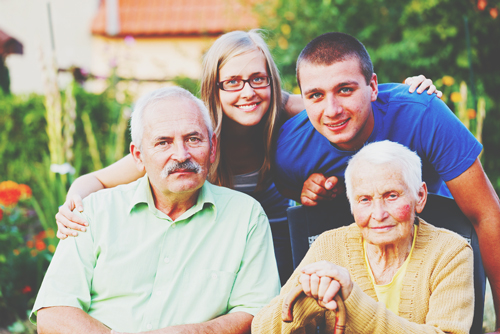 12星座【家族大好き】ランキング　蠍座は隠しているけど、ずっと家族のそばにいたい！