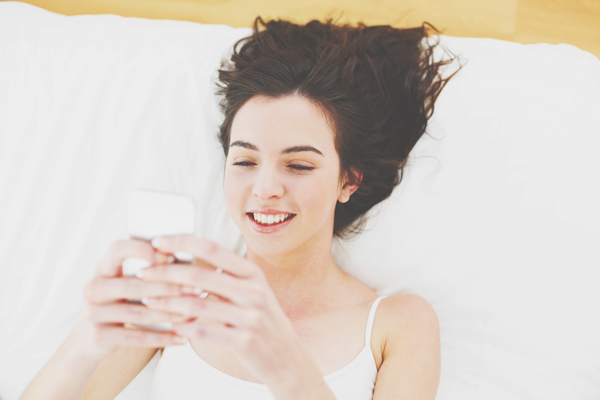 男性を興奮させる心理テクニック　エッチの後にメールで感想を送るのはOK！