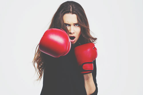 【心理テスト】電車内トラブルの対応でわかる、逆境を乗り越える力