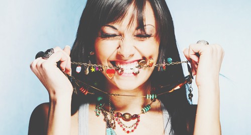 【お守り占い】2016年、ラッキーと幸せを招くお守り雑貨は何？