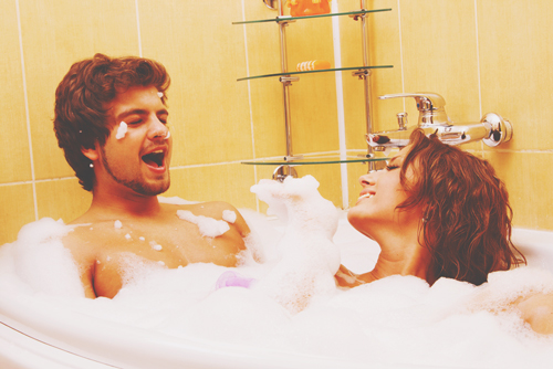 【心理テスト】恋人とのバスタイム……過ごし方でわかる恋の充実度