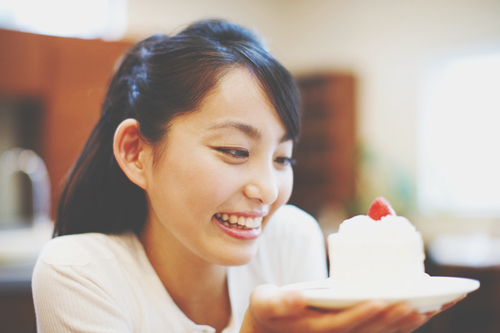 12星座【ショートケーキの食べ方】あるある　牡牛座はイチゴを最後までとっておく！