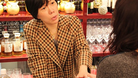 【占い体験レポ～第一弾～】TVで活躍！　どんな有名人も容赦なくぶった切る、“激辛・毒舌占い師”「魚ちゃん」