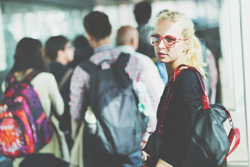 12星座【人混み嫌い】ランキング　牡羊座は長蛇の行列にイライラ！