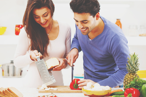 12星座【料理男子】ランキング　乙女座男子は包丁さばきがみごと！