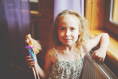 【心理テスト】リカちゃん人形に着せたい服でわかる、あなたが理想とする大人像