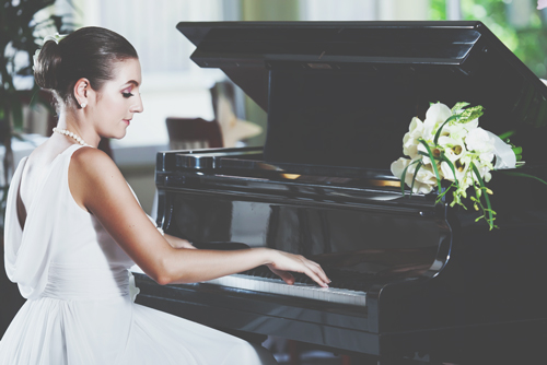 【才能手相】知能線が月丘下部へ伸びる人は、アート系の職業に適性あり！