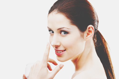 【オトナの恋メイク・鼻編】鼻が低い人はパールメイクで自信を持って！