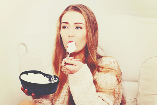 12星座【2016年秋・太りやすい星座】ランキング　蟹座はダラダラ食いでタルタルに！