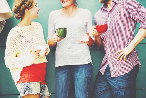 12星座【井戸端会議大好き】ランキング　乙女座は給湯室でストレス発散！