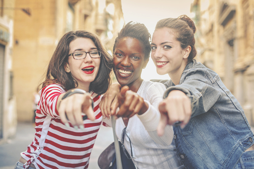 【パワースポット手相】金星の豊穣さが宿る「金星丘」、格子模様があると人間関係が円満に