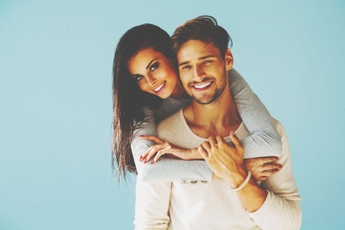 12星座【男のわがままを許す女】ランキング　水瓶座は精神的に大人びている