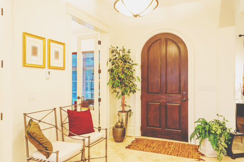 【風水検定／第18回】玄関に置くと、運気ダウンにつながるアイテムは何？