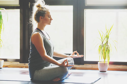 生年月日で導く【2017年の開運アクション】運命数5は瞑想、運命数7はアロマを楽しもう！