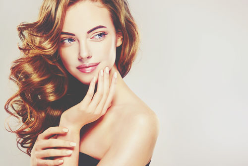 【心理テスト】メイクポーチの中身でわかる、あなたの目指す本当の魅力