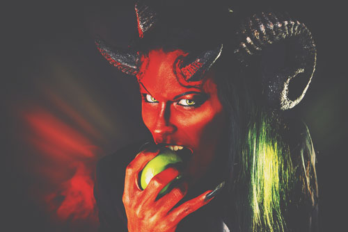 【心理テスト】魔王になったらどう世界征服する？　答えでわかる上司になったあなたの姿