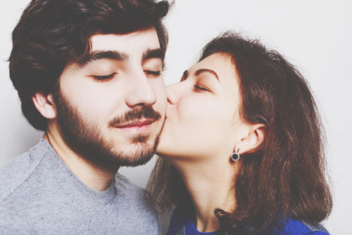 【安斎流・恋愛姓名判断】外運46画の恋は、見栄っ張りで相手に合わせすぎる