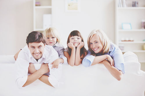 家族内での役立ち力がわかる【家具占い】ダイニングテーブル、ベッド、椅子……あなたはどれ？