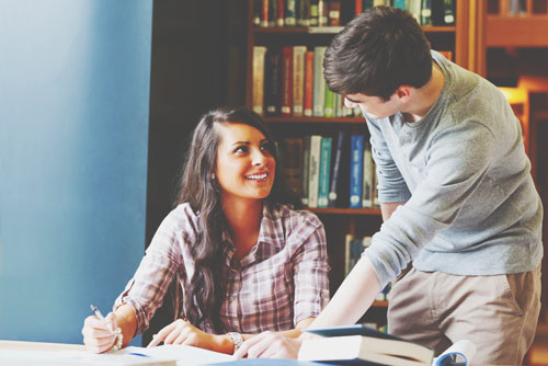 12星座【甘えん坊】ランキング　乙女座は恋愛マニュアル本の「甘えテク」を忠実に実行！