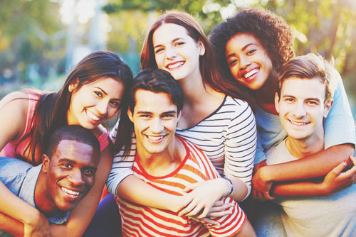 12星座【仲人気質】ランキング 　水瓶座は人脈豊富！　この2人合う、と思ったら即紹介