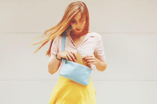 12星座【荷物が少ない】ランキング　牡羊座はカバンすら持たないライフスタイル!?