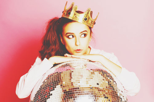 10の質問でわかる【アイドル願望度】周囲からちやほやされたいと思っているタイプ？