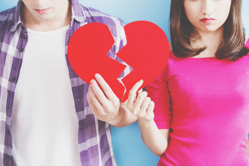 12星座【遠距離恋愛に向いてない】ランキング　射手座は距離が離れると心も離れる!?