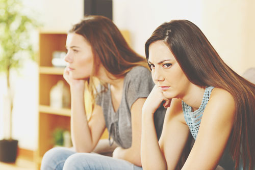 血液型【相性がよくない友達タイプ】B型は堅物な人、O型はリーダータイプと反りが合わない!?