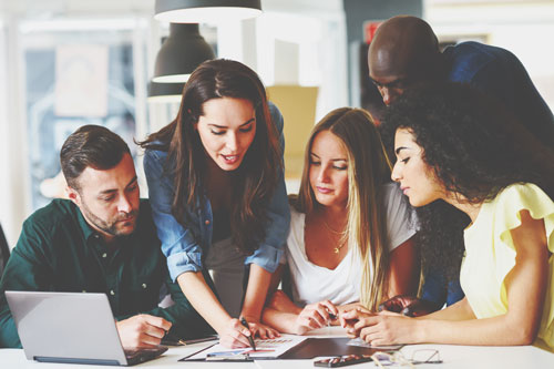 【誕生月・仕事＆金運事典】9月生まれは頼りにされる、周りからの評価が高い人！