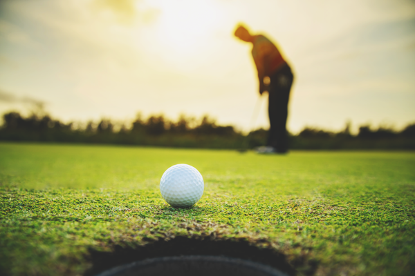 トランプ大統領と安倍首相　超仲良しなわけとは？