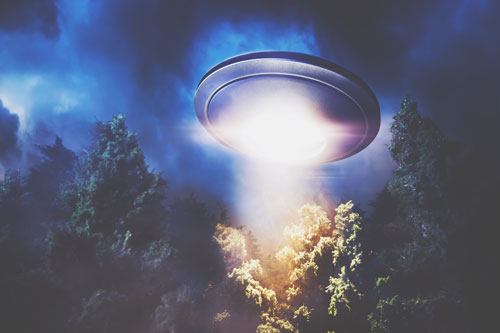 【夢占い】「UFOの夢」は現実逃避のあらわれ　オカルトの夢が暗示すること