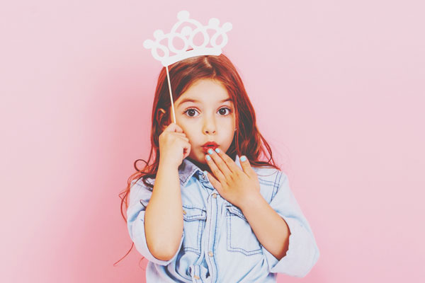 12星座【2018年最強ラッキーモチーフ】牡羊座は「王冠」、天秤座は「黒猫」！