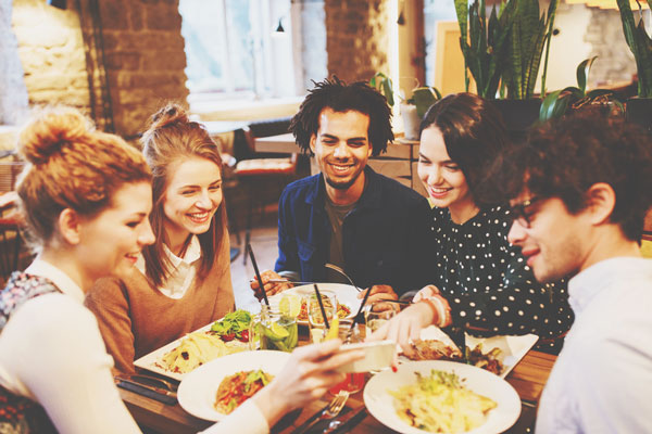 血液型【ファミレス】あるある　O型は限定メニューを頼まずにはいられない!?