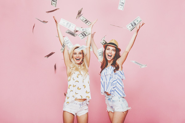 臨時収入はパッと使う？　それとも貯金？　金運が上がるお金との付き合い方