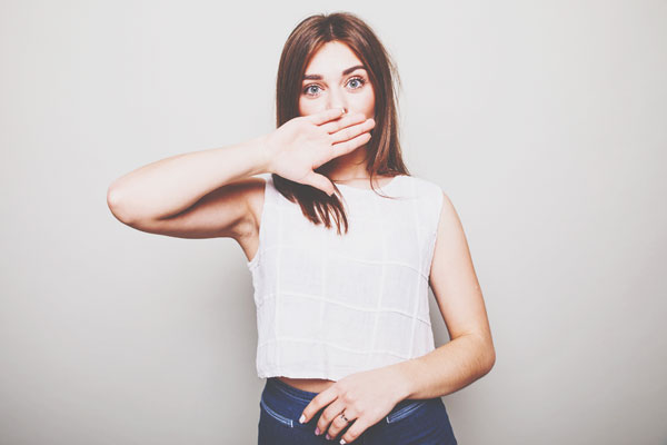 12星座【本当の自分を出せない】ランキング　乙女座は気を使い過ぎて周りに合わせる！