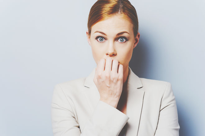 12星座【緊張しやすい】ランキング　魚座は大勢の前に立つと足がガクガク!?