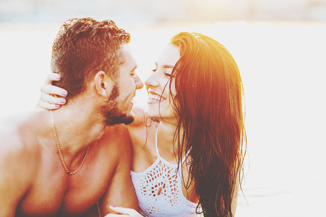 12星座【異性にモテる場所】あるある　乙女座はドライブ、射手座は海やプール！