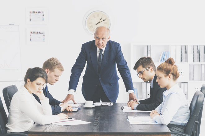 12星座【権力者に弱い】ランキング　乙女座は素直に敬意を抱き、絶対服従!?