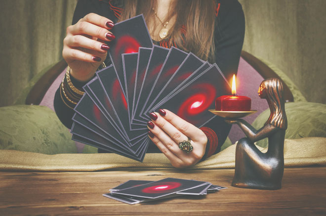 魔女が導く禁断のパワースポット【魔女たちのタロット占い】