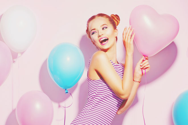 天秤座は今年一番のモテ期に突入中！　このモテ期はいつまで続く？【12星座別お悩み相談】