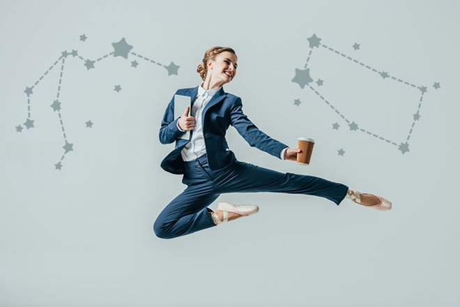 来年は転職のチャンス！　双子座＆水瓶座の適職と転職【12星座別アガる運勢占い】