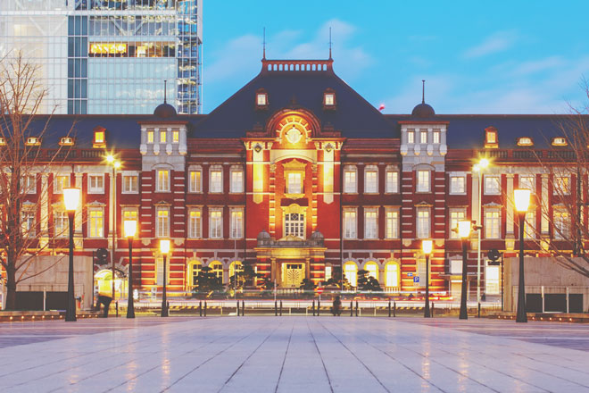 【12月の開運壁紙】恋愛運は「真っ白な羊」、金運は「駅」の写真で運気アップ！