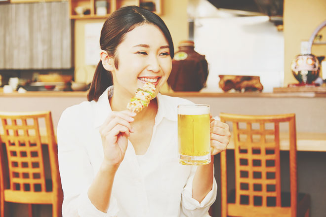 【12月の開運方位】ラッキー方位は「北東」、川辺の店で鶏料理を食べて運気を上げよう！